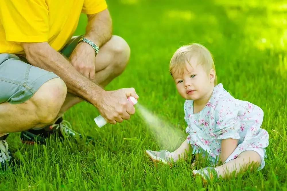 Use Mosquito Repellent Liquid Properly, Protect Baby’s Delicate Skin